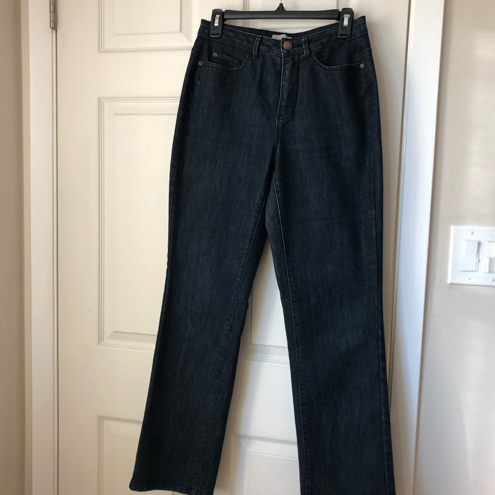 Dark rinse straight leg jeans